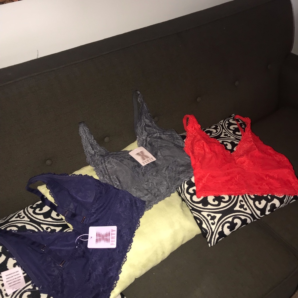 3 Savage X Fenty Bralettes❤️ ((SOLD))
